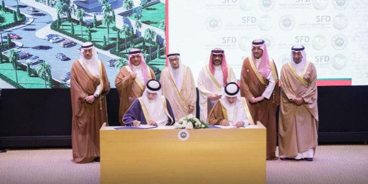 بحضور «البنيان».. توقيع عقد استكمال مشروع مدينة الملك عبدالله الطبية في البحرين