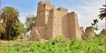 "قرية القابل" بنجران.. موطن أشجار النخيل المعمِّرة والبيوت الطينية العتيقة