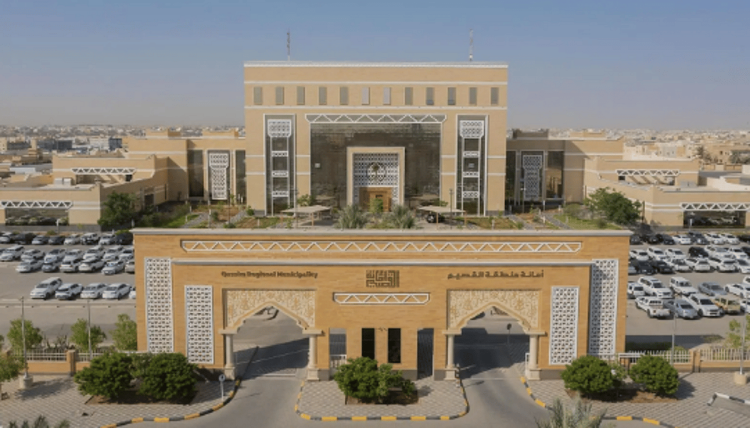 أمانة القصيم تكثّف أعمالها لتحسين جودة الطرق ورفع كفاءة البنية التحتية في بريدة