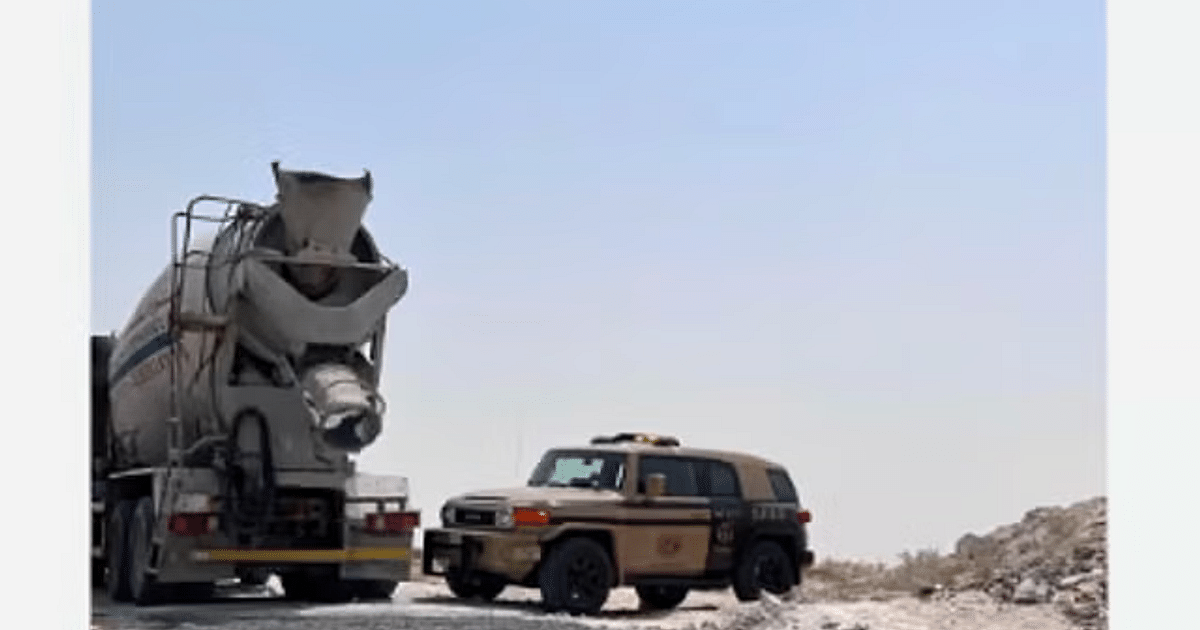 «الأمن البيئي» يضبط مقيمًا لتلويثه البيئة بتفريغ مواد خرسانية في المنطقة الشرقية