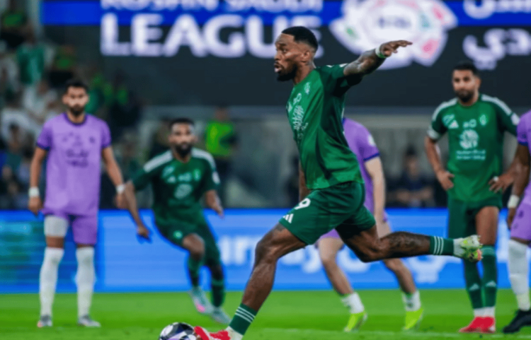 الأهلي يهزم الخلود برباعية في الدوري السعودي للمحترفين