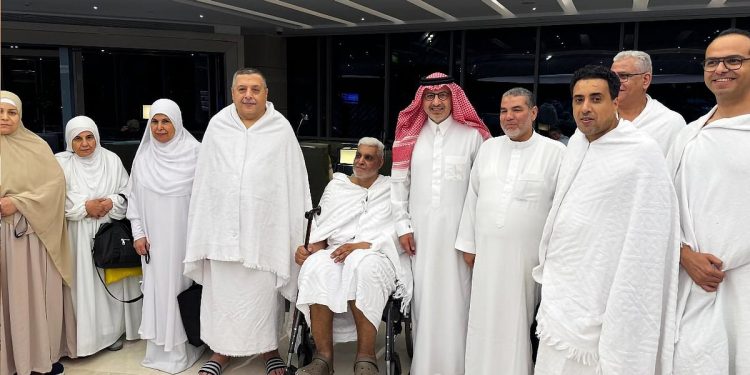السفير «الحصيني» يودّع ضيوف برنامج خادم الحرمين الشريفين من حجاج مصر