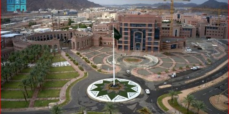 بدء التسجيل في برامج الدراسات العليا بجامعة طيبة للعام الجامعي المقبل