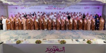 تحت شعار «لوّن صيفك».. وزير السياحة يطلق برنامج صيف السعودية 2025