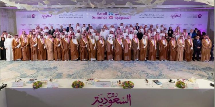 تحت شعار «لوّن صيفك».. وزير السياحة يطلق برنامج صيف السعودية 2025