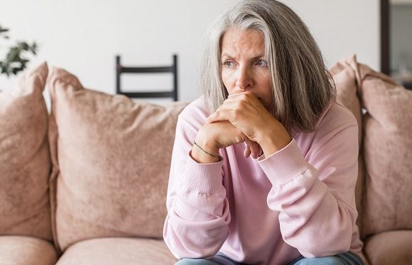 تلوث الهواء يهدد عظام النساء بعد انقطاع الطمث