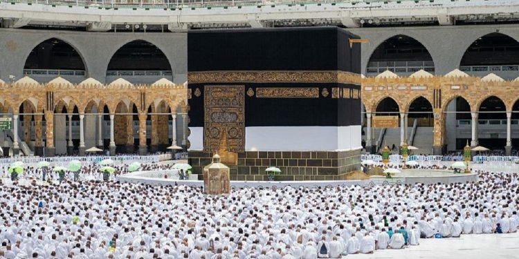 خطبتي الجمعة من المسجد الحرام والمسجد النبوي