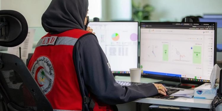 خلال موسم الحج.. أكثر من 200 كادر من الترحيل الطبي يستقبلون البلاغات الإسعافية