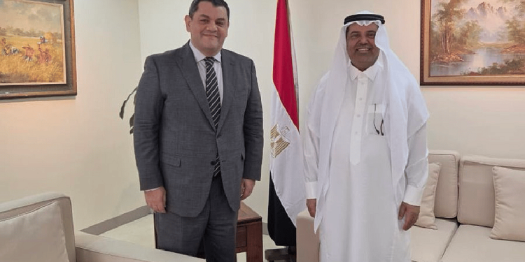 سفير المملكة في الفلبين يلتقي بنظيره المصري لتعزيز العلاقات الثنائية