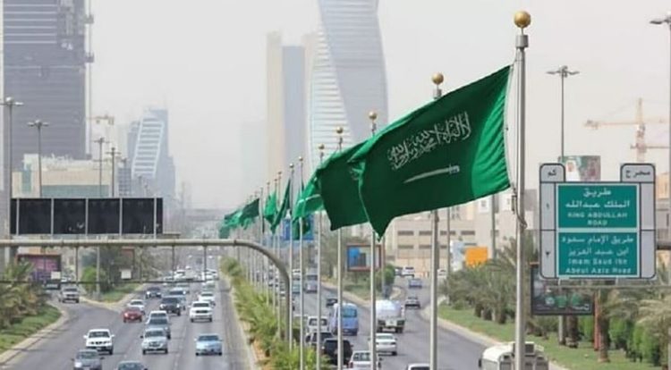 طقس المملكة الأربعاء.. استمرار تأثير الرياح النشطة المثيرة للأتربة على عدة مناطق