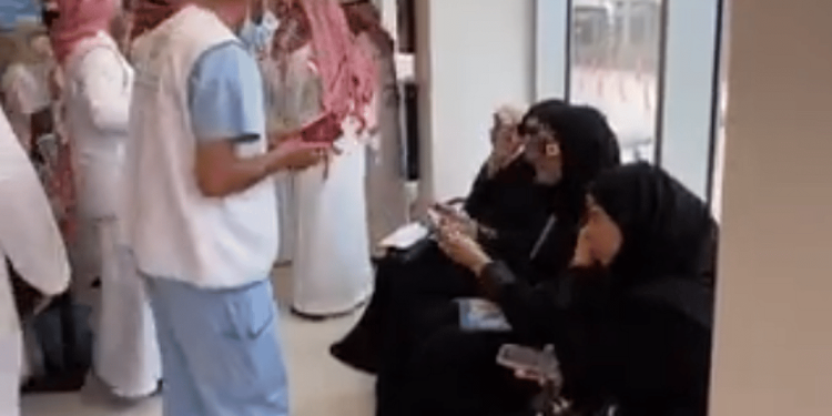 مركز المراقبة الصحي بجسر الملك فهد يقدم خدماته لـ 1880 حاجا من البحرين