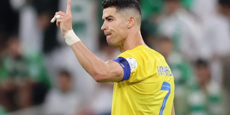 ناقد رياضي: كريستيانو رونالدو تحول إلى «شماعة» لـ«إخفاقات» النصر