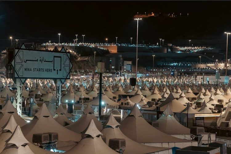 استعداداً لعودة الحجاج من عرفات.. أمانة العاصمة المقدسة تُعيد تهيئة مشعر منى