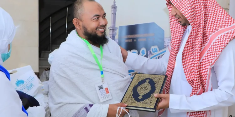 أكثر من 132 ألف مستفيد من مبادرات جمعية أجياد خلال موسم حج 1446هـ