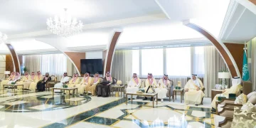 أمير المنطقة الشرقية يكرم الداعمين والمشاركين في مهرجان ربيع النعيرية