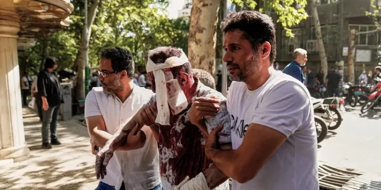 إسرائيل تستهدف منصات صواريخ بإيران.. وطهران ترد في تل أبيب وحيفا