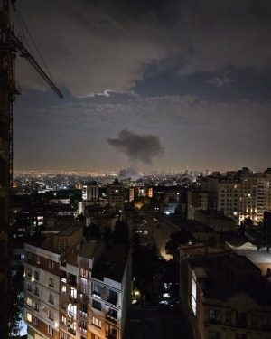 إسرائيل تشن ضربات على إيران
