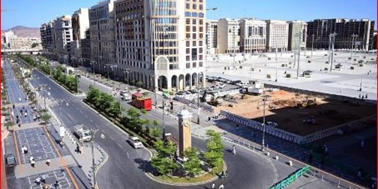 استكمال تهيئة خمس طرق محورية ومسارات آمنة لتعزيز الهوية البصرية في محيط المسجد النبوي