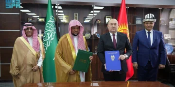 النائب العام يلتقي نظيره القرغيزستاني ويوقعان مذكرة تفاهم