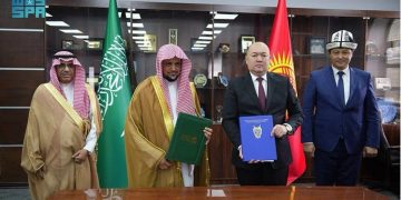 النائب العام يوقع مذكرة تفاهم مع نظيره القرغيزستاني 