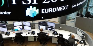 تراجع جماعي لمؤشرات الأسهم الأوروبية