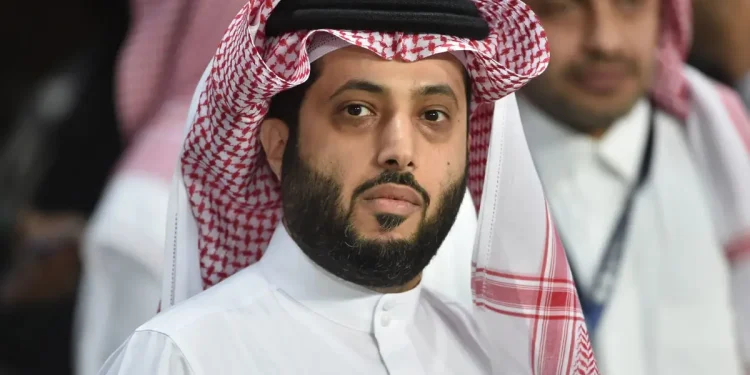 رئيس هيئة الترفيه يعلن إقامة نزال عالمي بين كانيلو وكروفورد ضمن موسم الرياض في لاس فيغاس