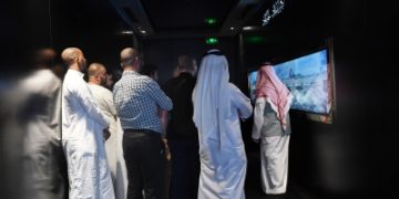 رحلة إيمانية متجددة تثري تجربة زوار المسجد النبوي