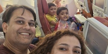 سيلفي الوداع ورحلة بلا عودة.. حلم عائلة ابتلعته مأساة الطائرة الهندية