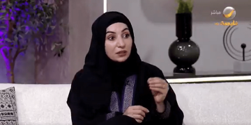 مختصة: الثرثار لا يراعي آداب المجلس ويعاني من اضطراب