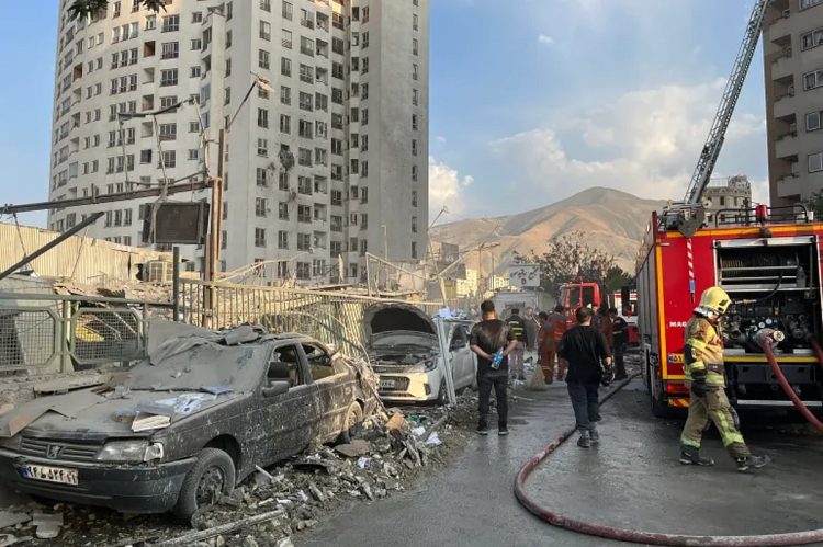 مصدر أمني إسرائيلي: الجيش سينفذ غارات على طهران على غرار ما فعله في بيروت