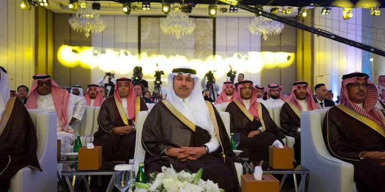 «موانئ» توقّع عقود تخصيص محطات متعددة الأغراض بـ 8 موانئ سعودية باستثمارات تفوق 2.2 مليار ريال