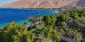 واجهات تبوك البحرية تتزين لاستقبال زوارها في العيد