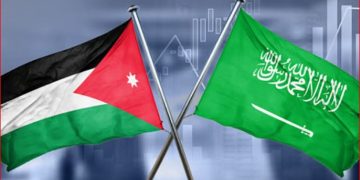 وزير الخارجية يبحث مع نظيره الأردني تداعيات الاعتداء الإسرائيلي على إيران ومساعي التهدئة