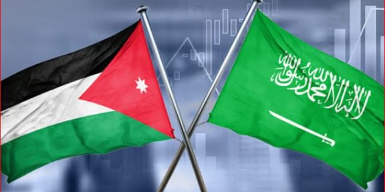 وزير الخارجية يبحث مع نظيره الأردني تداعيات الاعتداء الإسرائيلي على إيران ومساعي التهدئة