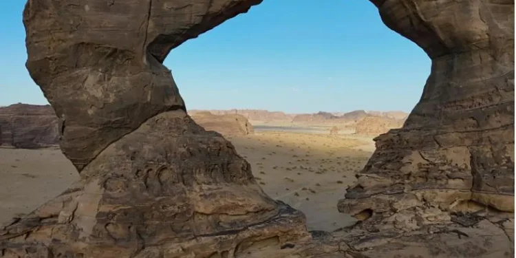التأطيرات الصخرية الفريدة في محافظة العُلا.. لوحات فنية تعكس عراقة المنطقة