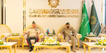 أمين التحالف الإسلامي يستقبل النائب الأول لوزير الدفاع الأذربيجاني