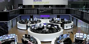 الأسهم الأوروبية تغلق عند أعلى مستوى في 4 أسابيع بفضل قطاع البنوك