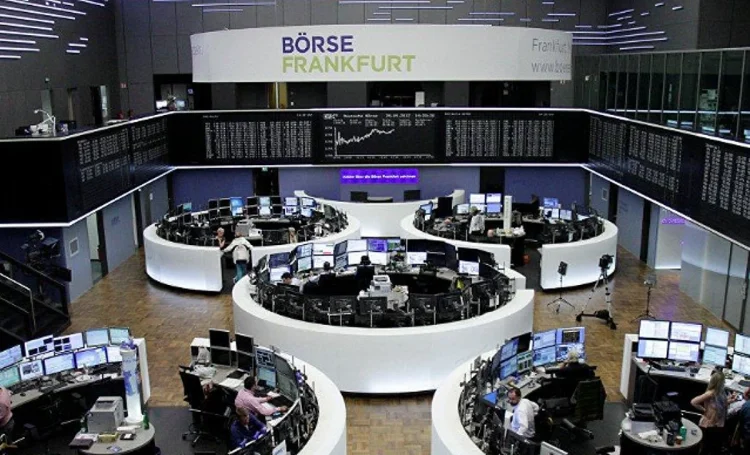 الأسهم الأوروبية تغلق عند أعلى مستوى في 4 أسابيع بفضل قطاع البنوك