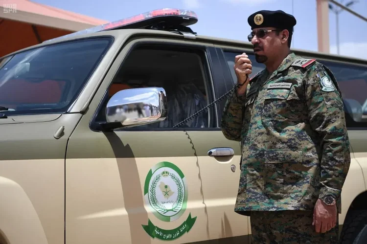 القبض على 4 أشخاص لتهريبهم المخدرات في جدة وجازان