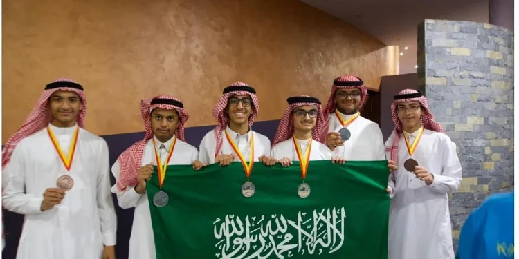 المملكة تحصد 7 جوائز دولية في أولمبياد الرياضيات والمعلوماتية 