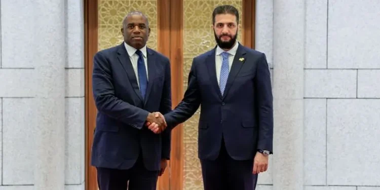 بريطانيا تعيد العلاقات الدبلوماسية مع سوريا بعد قطيعة 14 عاما