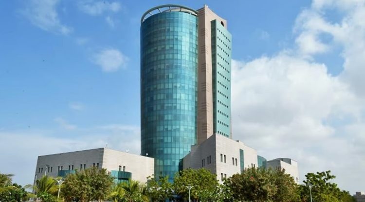 جامعة جازان تُطلِقُ عددًا من البرامج التدريبية في المجال التقني