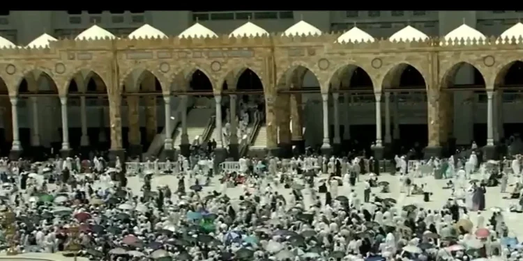 خطيب المسجد الحرام: اللهم عليك باليهود الغاصبين.. وانصر إخواننا في فلسطين