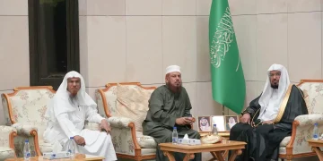 رئيس جمعية الحديث في بنغلاديش يطّلع على جهود مجمع الملك فهد لطباعة المصحف الشريف