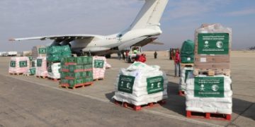 طائرة إغاثة سعودية تصل سوريا لدعم متضرري الحرائق