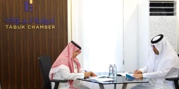 غرفة وجامعة تبوك توقّعان مذكرة تفاهم لتعزيز التعاون البحثي والاستشاري