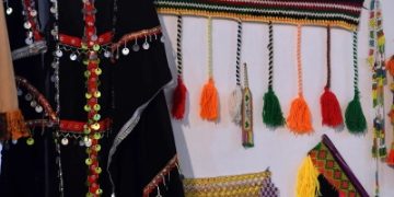 فنون تحكي قصص.. فعاليات توثّق حرف المدينة