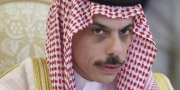 فيصل بن فرحان من موسكو: نُعوّل على قيادة ترامب لحل الصراع الفلسطيني.. ووقف النار في غزة أولوية سعودية