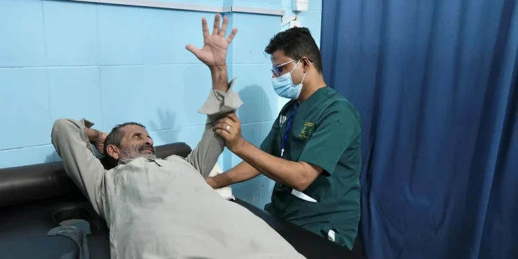 مركز الأطراف الصناعية في مأرب يُقدم خدماته لـ (595) مستفيدًا خلال شهر يونيو الماضي.. بدعم من مركز الملك سلمان للإغاثة
