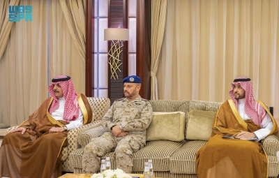 وزير الدفاع يبحث التعاون العسكري مع المجر
